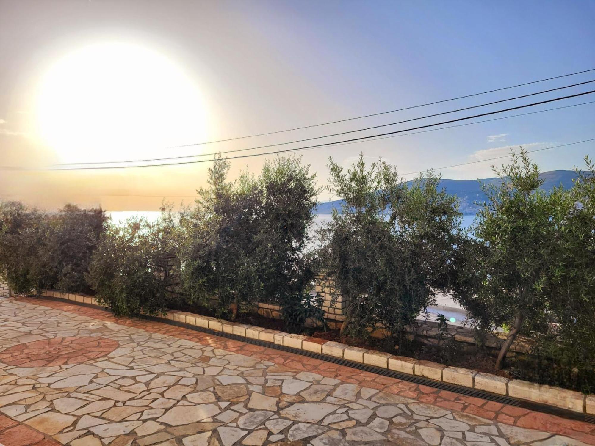 Apartamento Vila Sulozeqi Sarandë Exterior foto