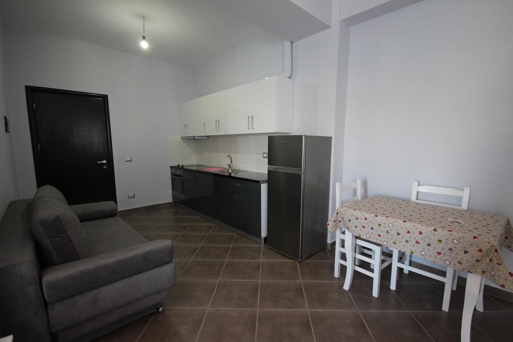 Apartamento Vila Sulozeqi Sarandë Exterior foto